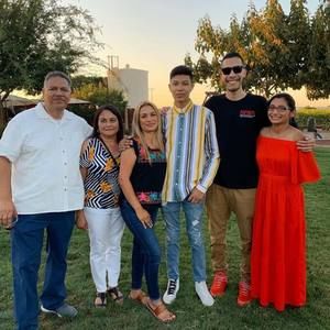 Meet your Posher, Robert